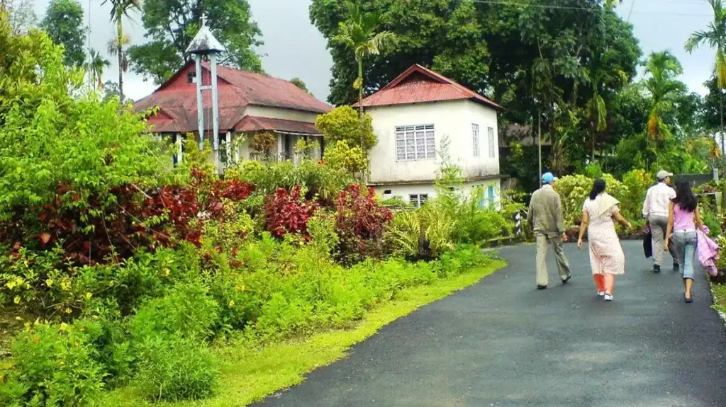 Mawlynnong asias cleanest village