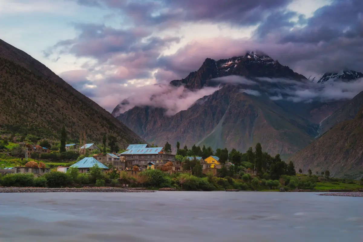 Ultimate Manali Travel Guide : How to reach, Places to visit & Everything 12 Manali Slider 5 Backpacker XP - Tours & Expeditions
