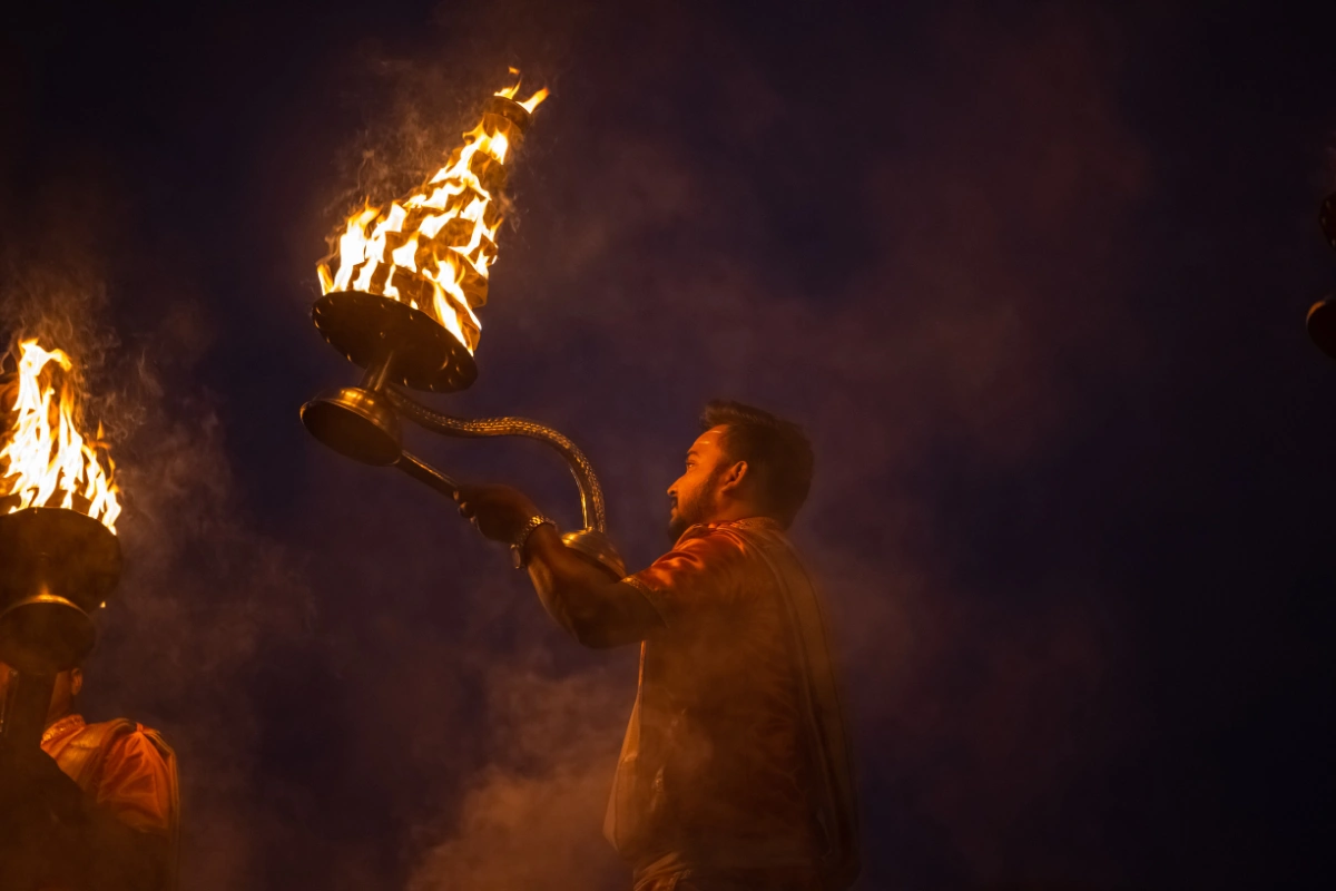 These 10 Best Places To Visit in India Will Make You a Storyteller!! 20 Ganga Aarti Varanasi